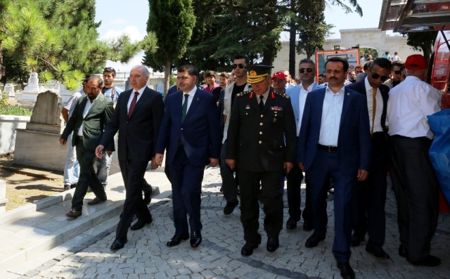 15 TEMMUZ ŞEHİTLERİMİZ KABİRLERİ BAŞINDA ANILDI 2018