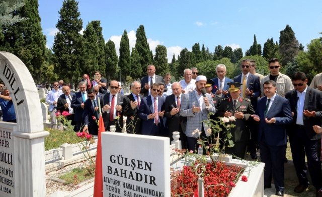 15 TEMMUZ ŞEHİTLERİMİZ KABİRLERİ BAŞINDA ANILDI 2018