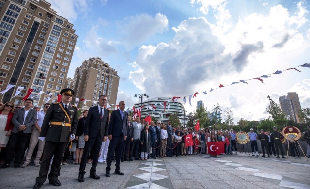 30 AĞUSTOS ZAFER BAYRAMI ATAŞEHİR’DE KUTLANDI