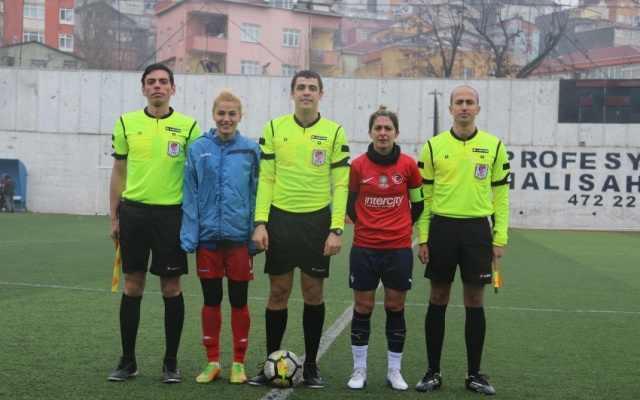 Ataşehir Bayan Futbol Takımı