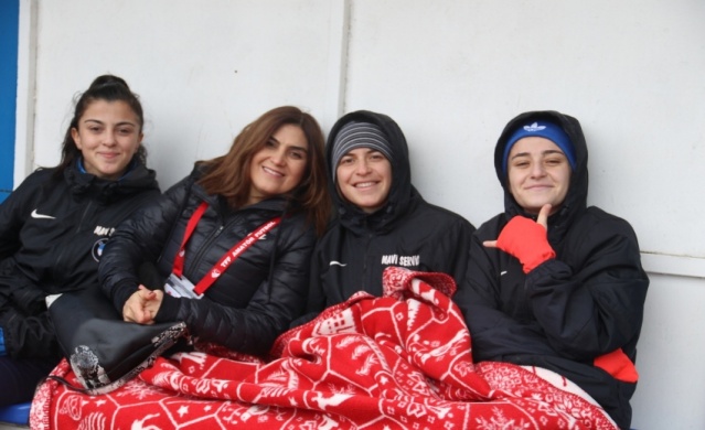 Ataşehir Bayan Futbol Takımı