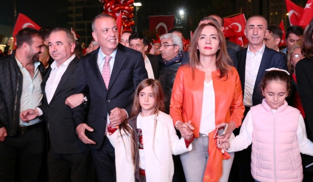 ATAŞEHİR’DE ONBİNLER CUMHURİYET İÇİN YÜRÜDÜ 2019