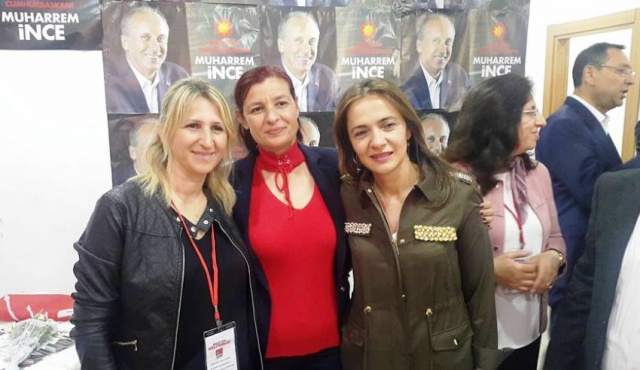 Ataşehir'de CHP İçerenköy Seçim Bürosu açıldı
