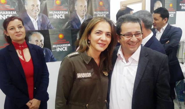 Ataşehir'de CHP İçerenköy Seçim Bürosu açıldı
