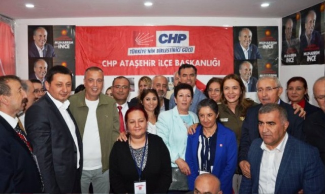 Ataşehir'de CHP İçerenköy Seçim Bürosu açıldı