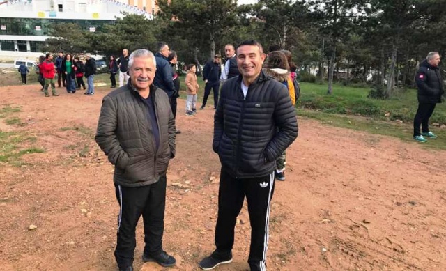 Ataşehir'de Çöp Toplamak İçin Dağları Bayırları Aştılar