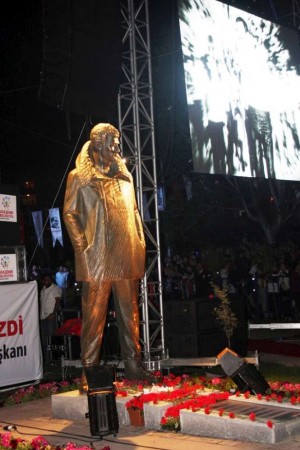 Ataşehir Kılıçdaroğlu Deniz'leri anma