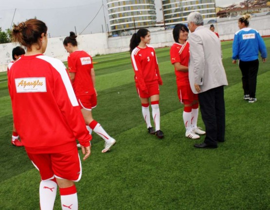 Ataşehir Belediyespor Trabzon İdmanyurdu futbol