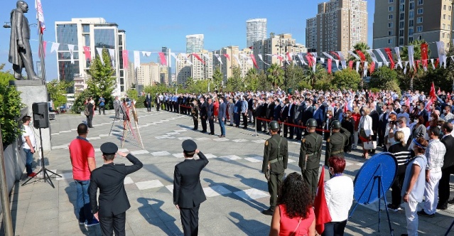 BÜYÜK ZAFERİN YIL DÖNÜMÜ ATAŞEHİR’DE ANILDI