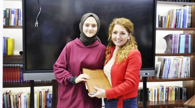 ÇANKIRI VAKFI KİTAP TAHLİLİ PROGRAMINA YOĞUN İLGİ