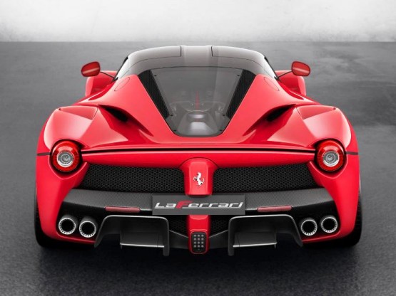 Ferrari Laferrari ka 2015