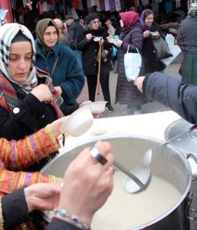 Ak Parti Ataşehir Çanakkale Anma ve Çorba Dağıtım Etkinliği
