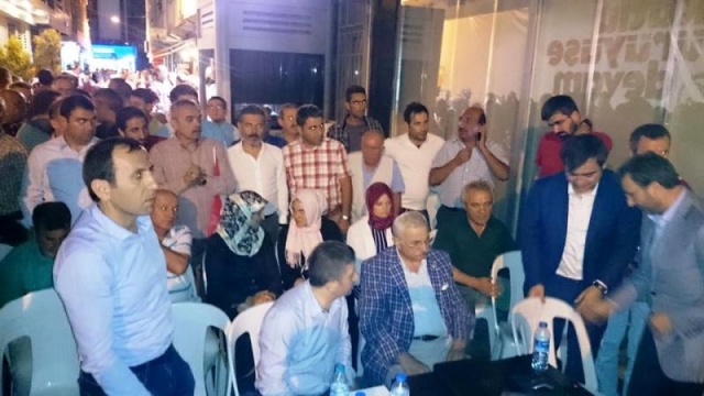 Ak Parti Ataşehir Demokrasi Nöbetinde 2016
