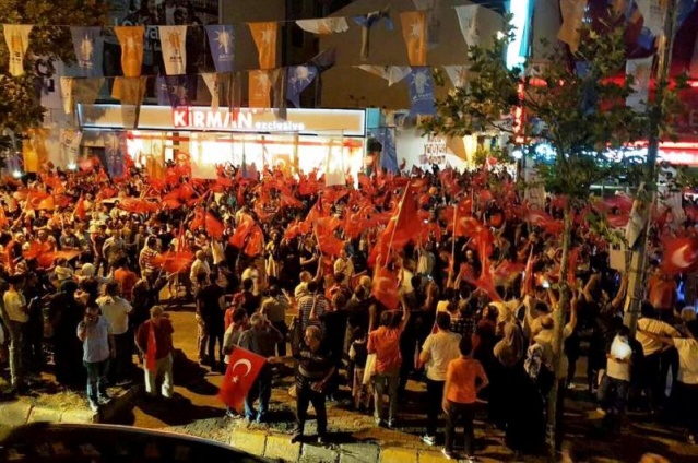 Ak Parti Ataşehir Demokrasi Nöbetinde 2016