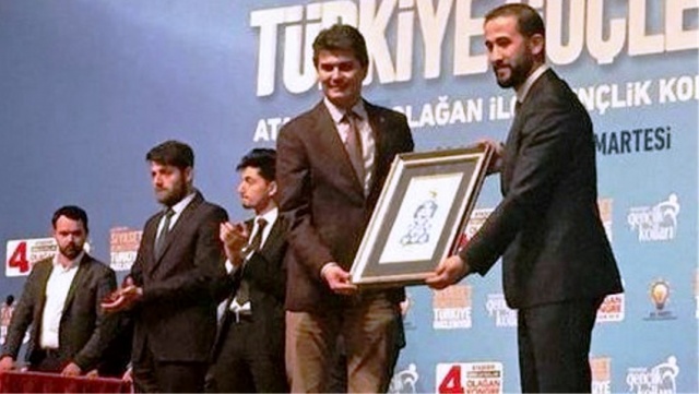 Fatih Kayacı, Ak Parti Ataşehir Gençlik Kolları Başkanı Seçildi