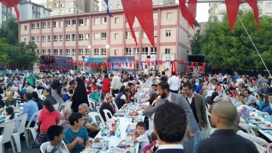 Ak Parti Ataşehir İçerenköy İfatarı 2015