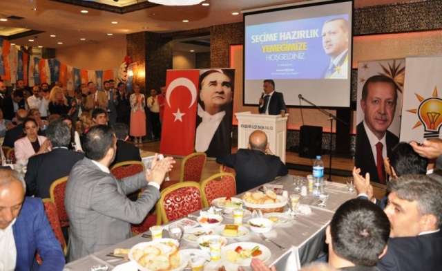 AK PARTİ SEÇİME HAZIRLIK TOPLANTISI 2018