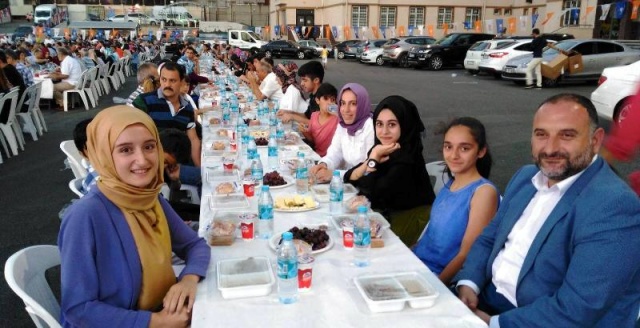 Ak Parti Ataşehir Vefa İftarı2 016