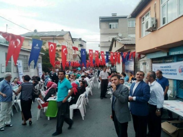 Ak Parti Ataşehir Yenisahra Sokak İftarı 2015