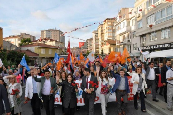 Ak Parti Ataşehir Yürüyüşü 2015