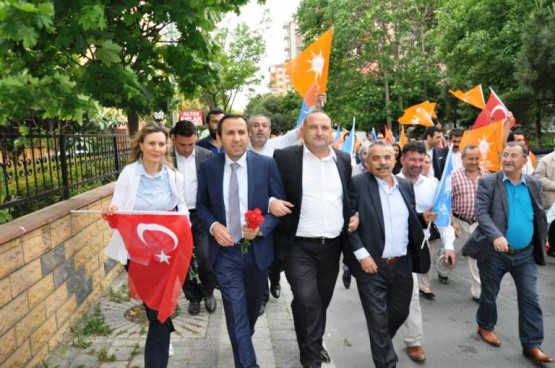 Ak Parti Ataşehir Yürüyüşü 2015