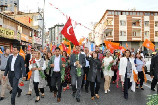 Ak Parti Ataşehir Yürüyüşü 2015