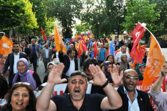 Ak Parti Ataşehir Yürüyüşü 2015