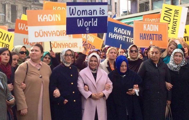 Ak Parti Kadına Şiddeti Protosto Yürüyüşü Taksim 2016