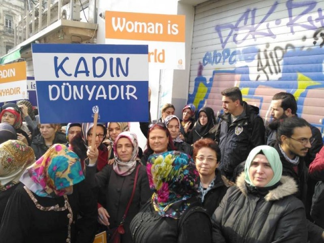 Ak Parti Kadına Şiddeti Protosto Yürüyüşü Taksim 2016