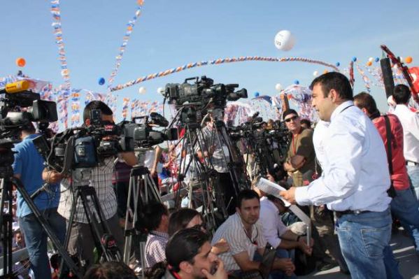 AK PARTİ KAZLIÇEŞEM MİTİNGİ 2011