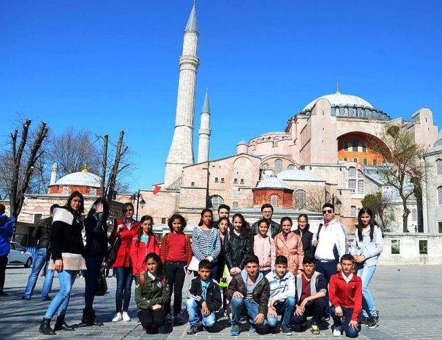 ARGUVANLI ÇOCUKLAR ATAŞEHİR’İN MİSAFİRİ OLDU