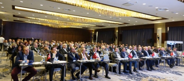 Türk Armatörler Sorunlarını Ataşehir'de Tartıştı