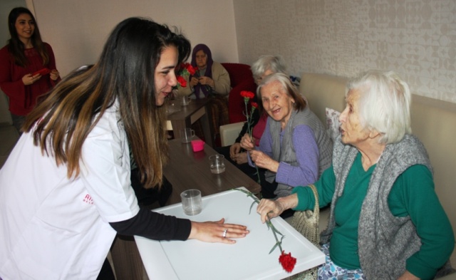 ATAMEM, Ataşehir Belediyesi Meslek Edindirme Merkezi, Yaşlılar günü Huzur Evi Etkinliği, 2017