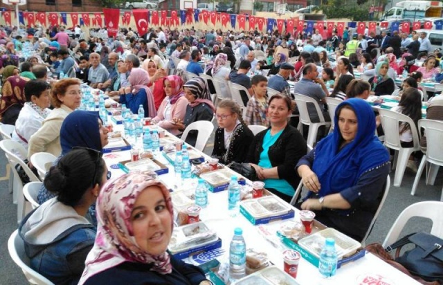 Ataşehir Ak Parti Ramazan Proğramı Fotoları