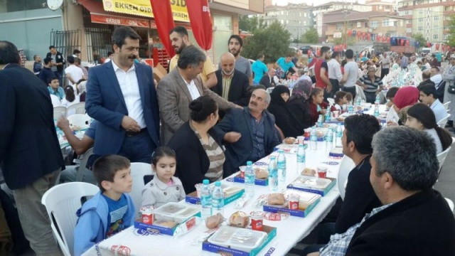 Ataşehir Ak Parti Ramazan Proğramı Fotoları