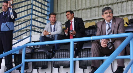 atasehir-belediye-bayan-futbol-konak