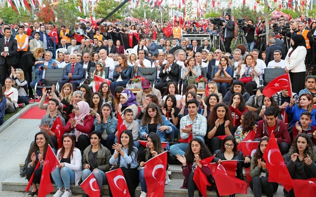 19 Mayıs Ataşehir'de Coşkuyla Kutlandı