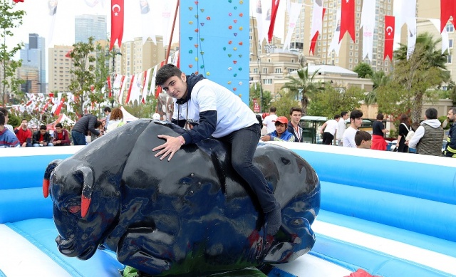 19 Mayıs Ataşehir'de Coşkuyla Kutlandı