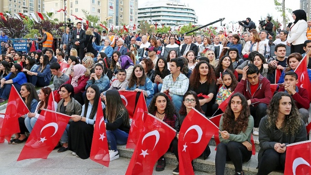 19 Mayıs Ataşehir'de Coşkuyla Kutlandı