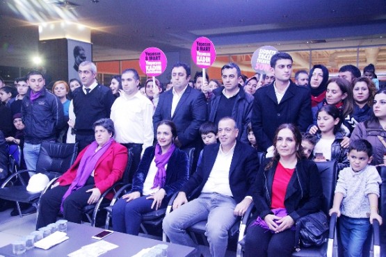 Kadınlar Ataşehir’de Hak ve Emekleri İçin Yürüdüler