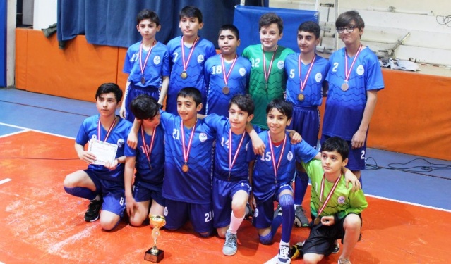ATAŞEHİR OKULLAR ARASI FUTSAL TURNUVASI SONA ERDİ