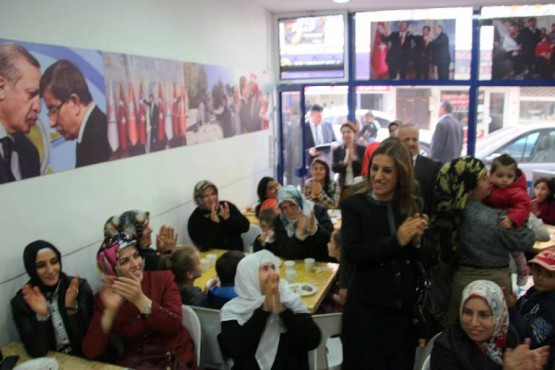 Ataşehir Ak Kadın Yenisahra Kadınlar Etkinliği