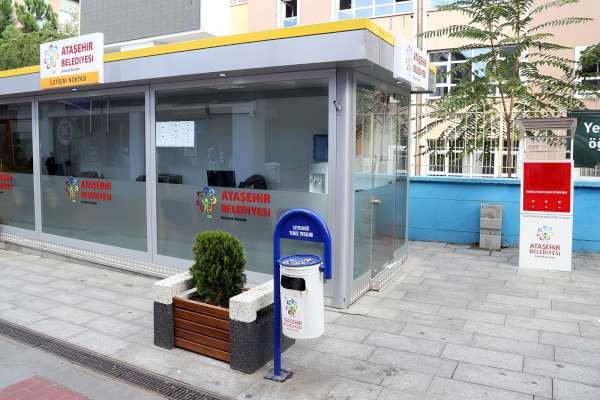 Ataşehir'de Akülü Araçlara Şarj İstasyonları Açıldı