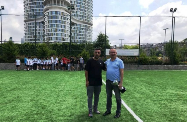 Ataşehir'de Şampiyon Kulüpler Kupalarını Aldı