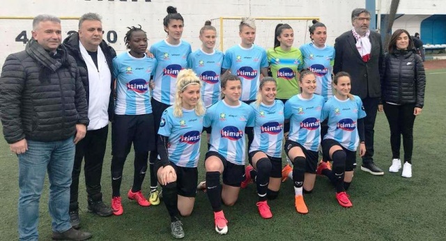 ATAŞEHİR BELEDİYESPOR KADIN FUTBOL TAKIMI ŞAMPİYON