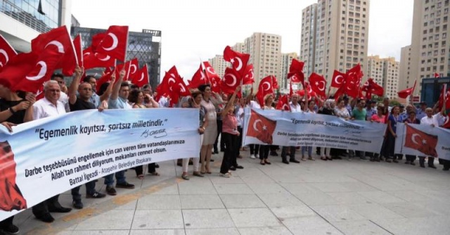 Ataşehir Belediyesi Darbe girişimine Hayır Dedi
