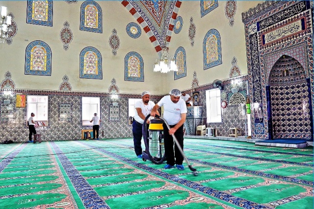 Ataşehir Belediyesi İbadethane Temizliği Fotoları
