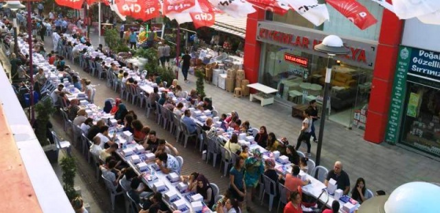 Ataşehir Belediyesi K. Bakkalköy Prestij Caddesi İftarı