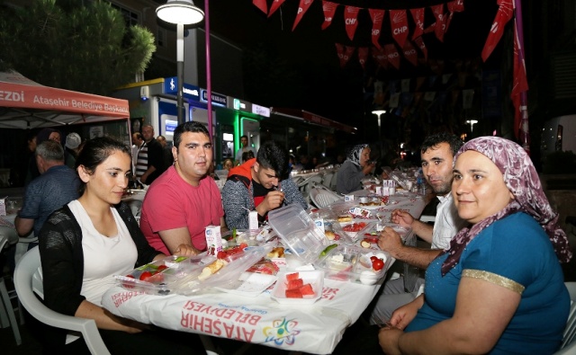 ATAŞEHİR’DE KADİR GECESİ'NE ÖZEL SAHUR YAPILDI