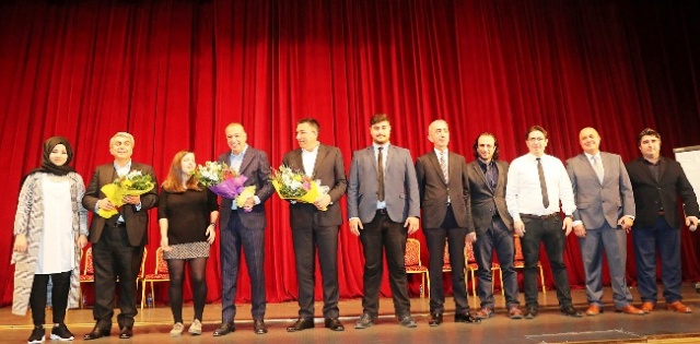 ATAŞEHİR'DE SINAV ÖNCESİ GENÇLERE MORAL
